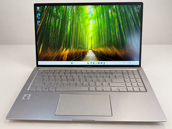 ASUS ZenBook 15 | i5-10210U | 8GB | 512GB SSD | Win11 + сумка