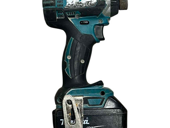 Löökakutrell Makita DTD152 + aku 4.0 Ah