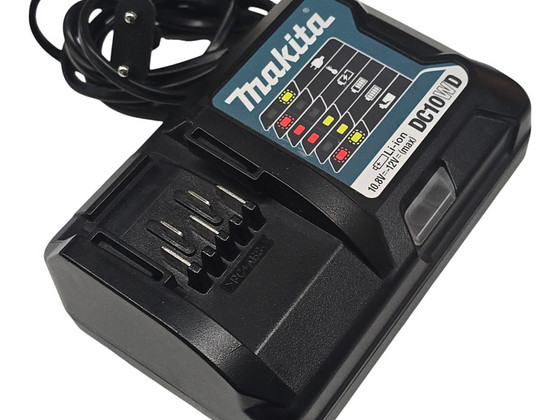 Зарядное устройство Makita DC10WD