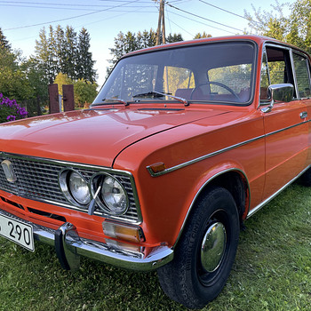 Lada 2103