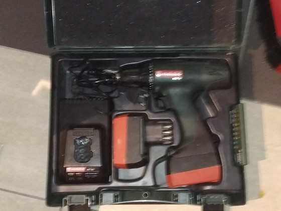 Шуруповёрт Metabo
