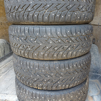 Naelrehvid bridgestone 17"