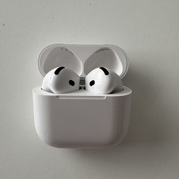Apple AirPods 4 ANC