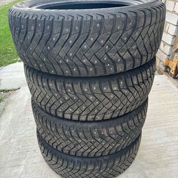 Шипованные шины GoodYear 205/55 R17