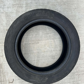 Suverehvid Continental 205/55 R17