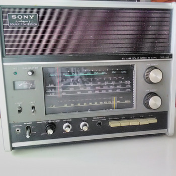VINTAGE SONY CRF-160