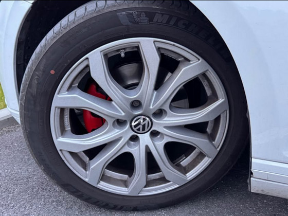 Диски 5*112 r18 j8 et 40 + резина + 2 зимних шины