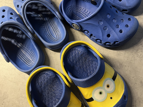 Crocs размеры 22 и 24, 3 пары