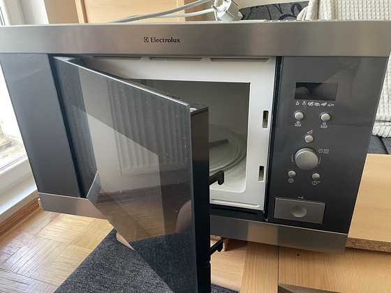 Integreeritav mikrolaineahi Electrolux