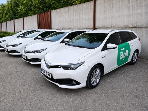 Auris auto rent