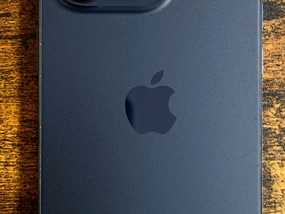 Apple iPhone 15 Pro, 256 GB