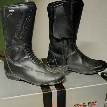 Mootorrattasaapad