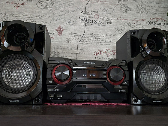Panasonic HiFi muusikakeskus 2x200W raadio cd Bluetooth 2USB