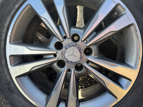 Mercedes veljed