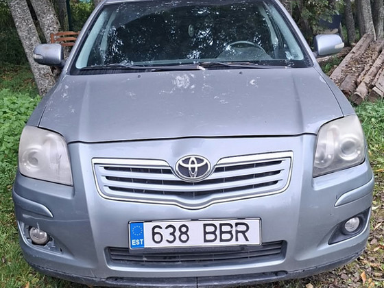 TOYOTA AVENSIS