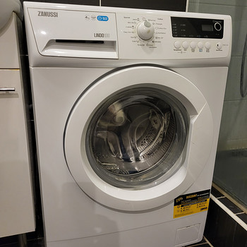 Узкая стиральная машина Zanussi