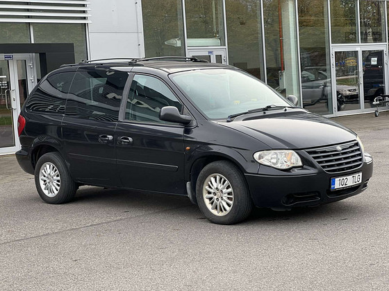 CHRYSLER VOYAGER