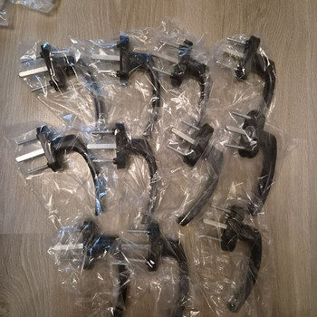 Uus Aknalink must RAL 9005 akna käepide
