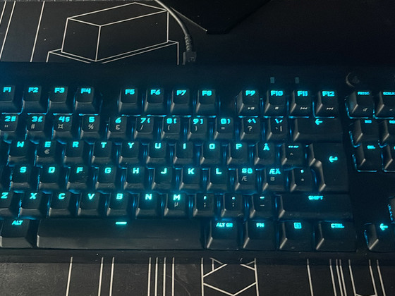 Logitech tkl pro