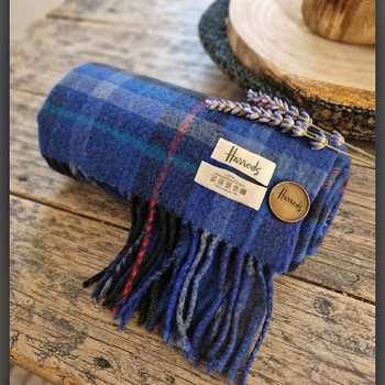 Luxurious Vintage Harrods Wool Scarf