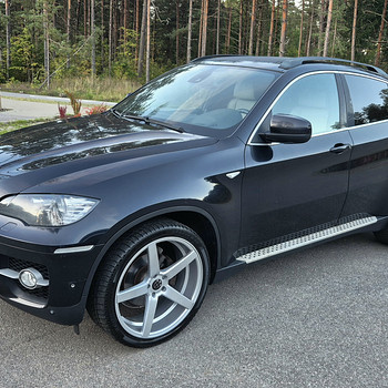BMW X6 Facelift 30d 180kw ACC Comfort Head UP