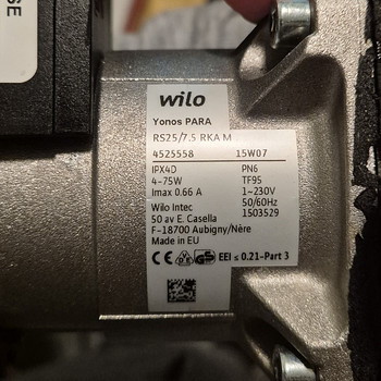 Циркуляционный насос Wilo Yonos Para RS25
