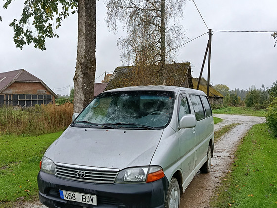 2002 toyota hiace 2.5