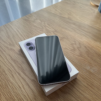 iPhone 14 128 GB Purple