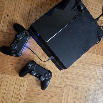 PS4