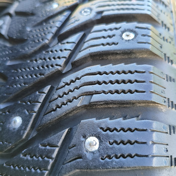215/70R16 Sailun (7-8mm)