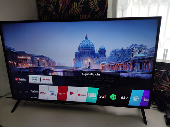 49" LG Smart TV 4K UHD