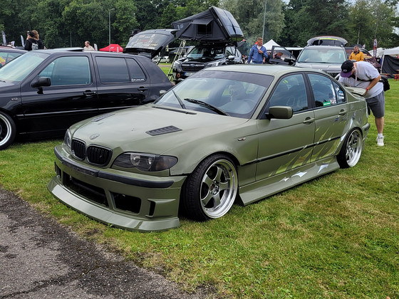 BMW 325i