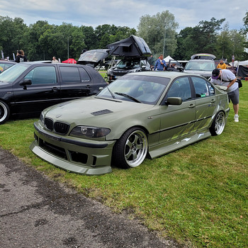 BMW 325i