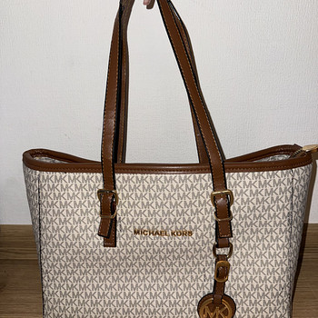 Michael Kors kott