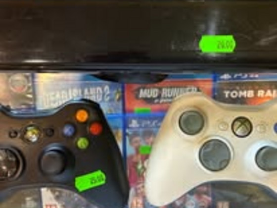 Пульты и Kinect для Xbox 360