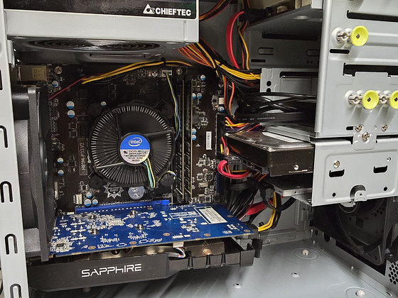 Компьютер i5-4460, R7 250X, 8 ГБ RAM, SSD 240 ГБ, HDD 1000 ГБ