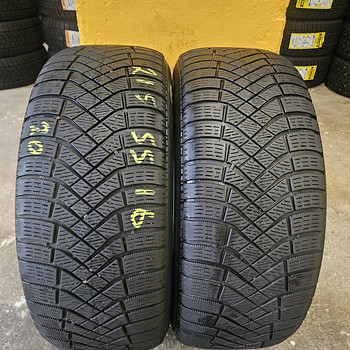 215 55 R 16 Pirelli Winter Ice Zero