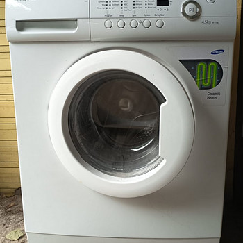 Müüa kompaktne pesumasin Samsung WF-F1062 (4,5 kg)
