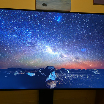LG 65UH5J-H — 65" 4K UHD professionaalne ekraan