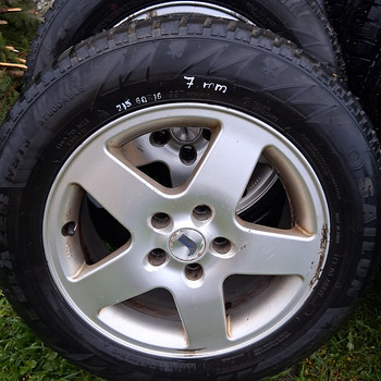 Rehvid 215x60x16