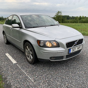 Volvo s40 2.0D 100KW ТО до 03.2027 / рег. сбор оплачен