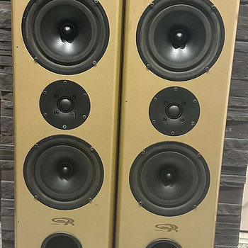 Müüa 2 × OR 260Hi põrandakõlarit + Onkyo A-22 stereovõimendi