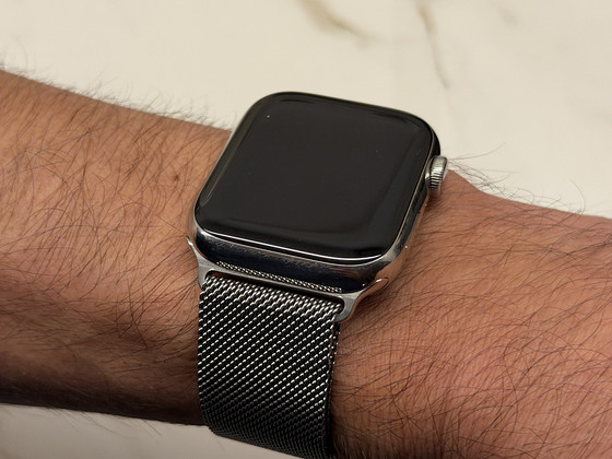 Apple Watch series 8
