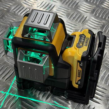 Лазерный уровень DeWALT