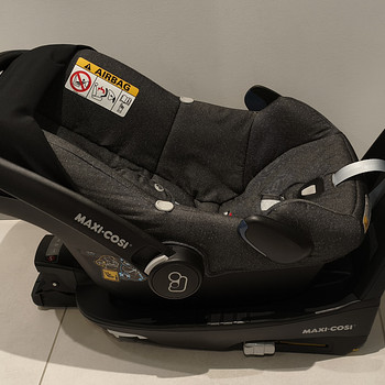 Maxi-Cosi Rock turvahäll + 3wayFix ISOFIX alus