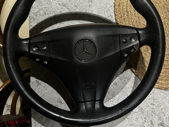 Mercedes-Benz rool
