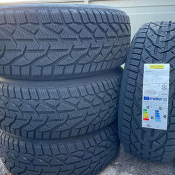 265 65 R 17 Kormoran Snow SUV ( Made by Michelin )