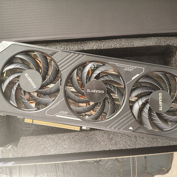Gigabyte RTX 5070 Windforce OC SFF