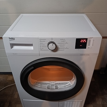 Узкая сушильная машина Beko DF7412GAW, бесплатная доставка
