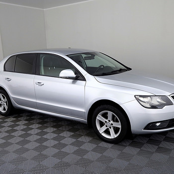 Skoda Superb Highline Facelift ATM 1.6 TDI 77kW